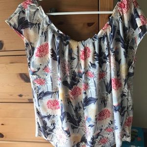 Lauren Conrad tie back flower shirt